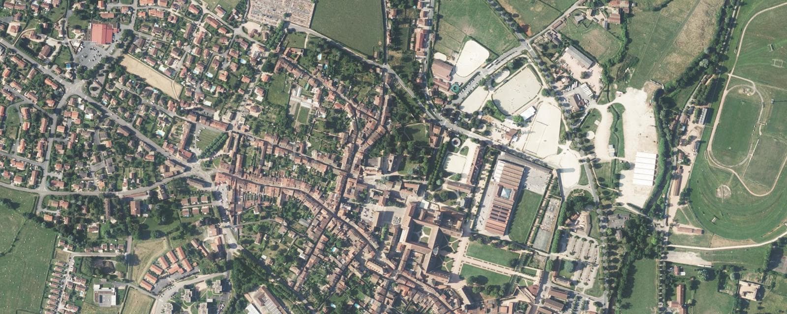 Vue aérienne de Cluny (Saône-et-Loire)