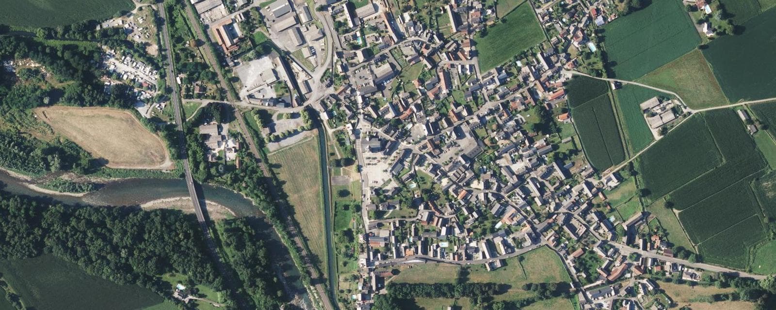 Vue aérienne de Coarraze (Pyrénées-Atlantiques)