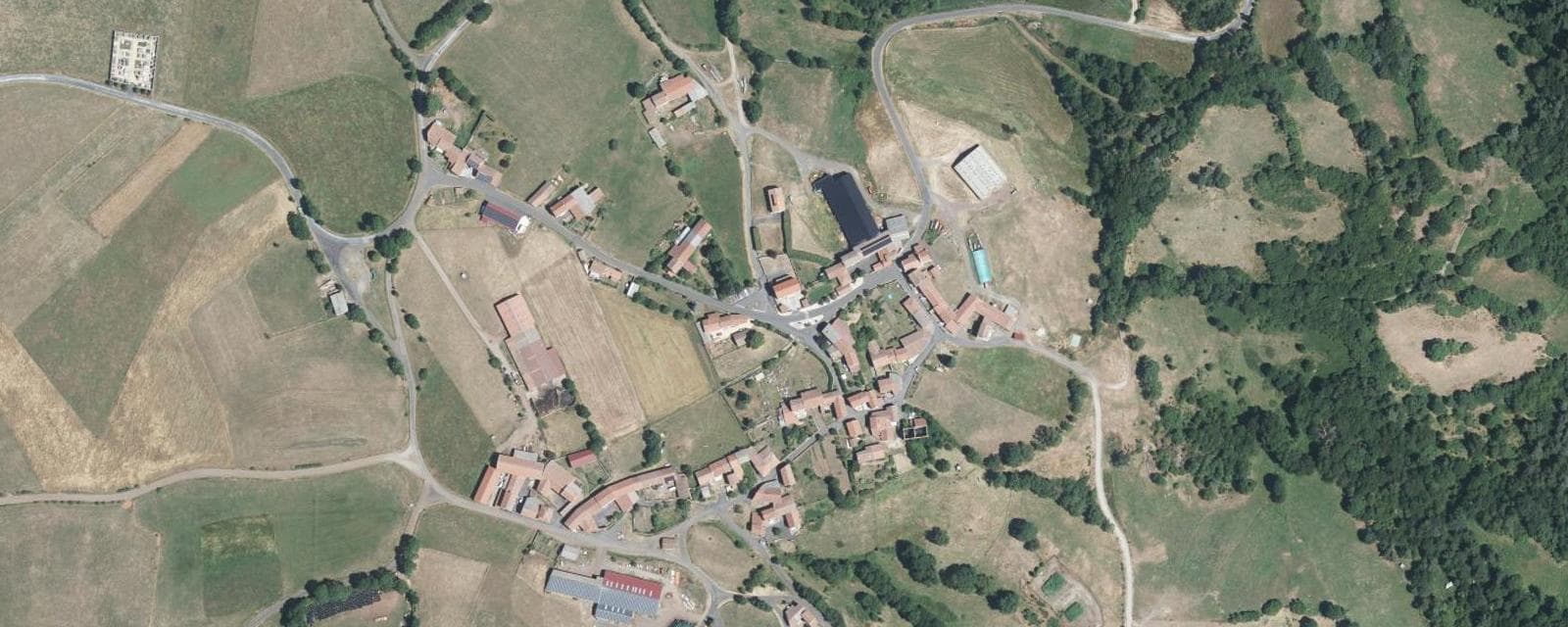Vue aérienne de Collat (Haute-Loire)