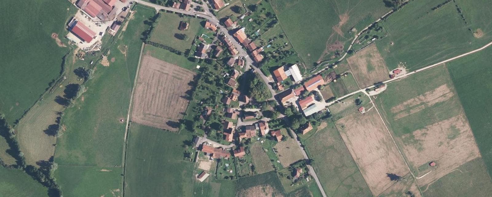 Vue aérienne de Contréglise (Haute-Saône)