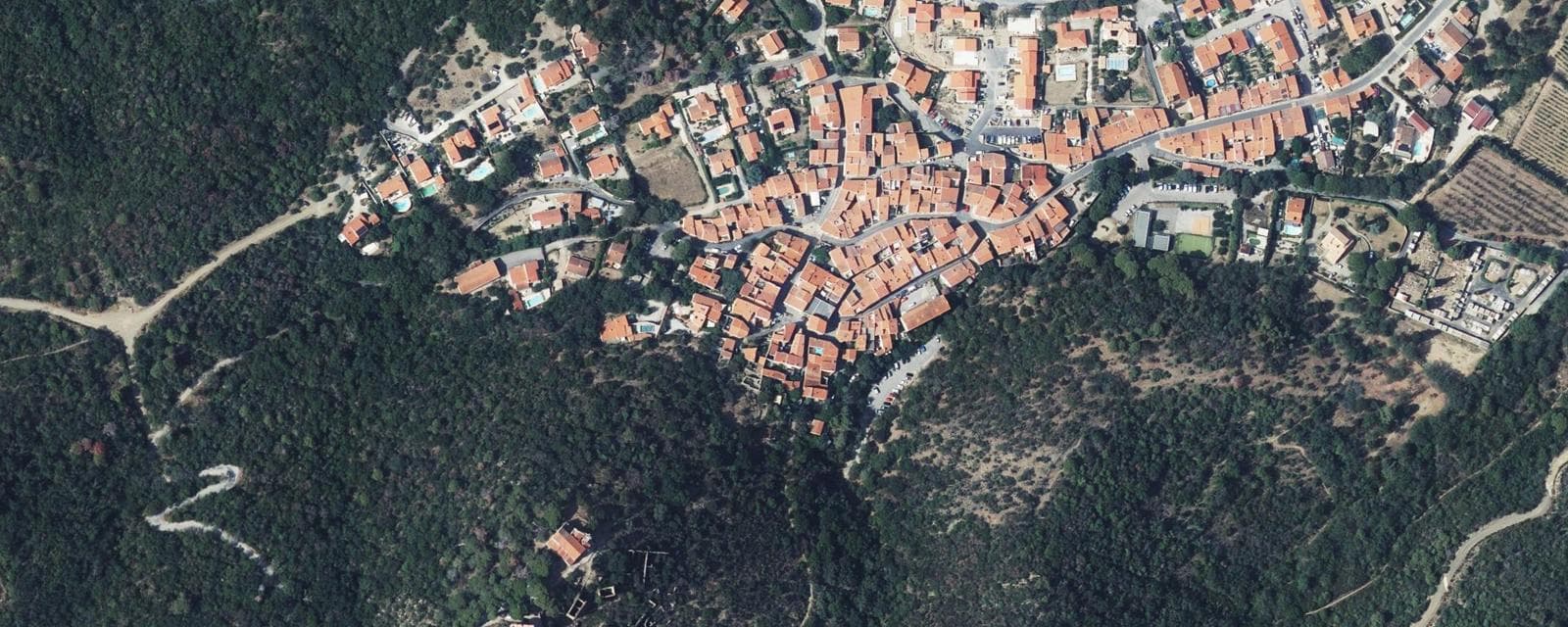 Vue aérienne de Corbère (Pyrénées-Orientales)