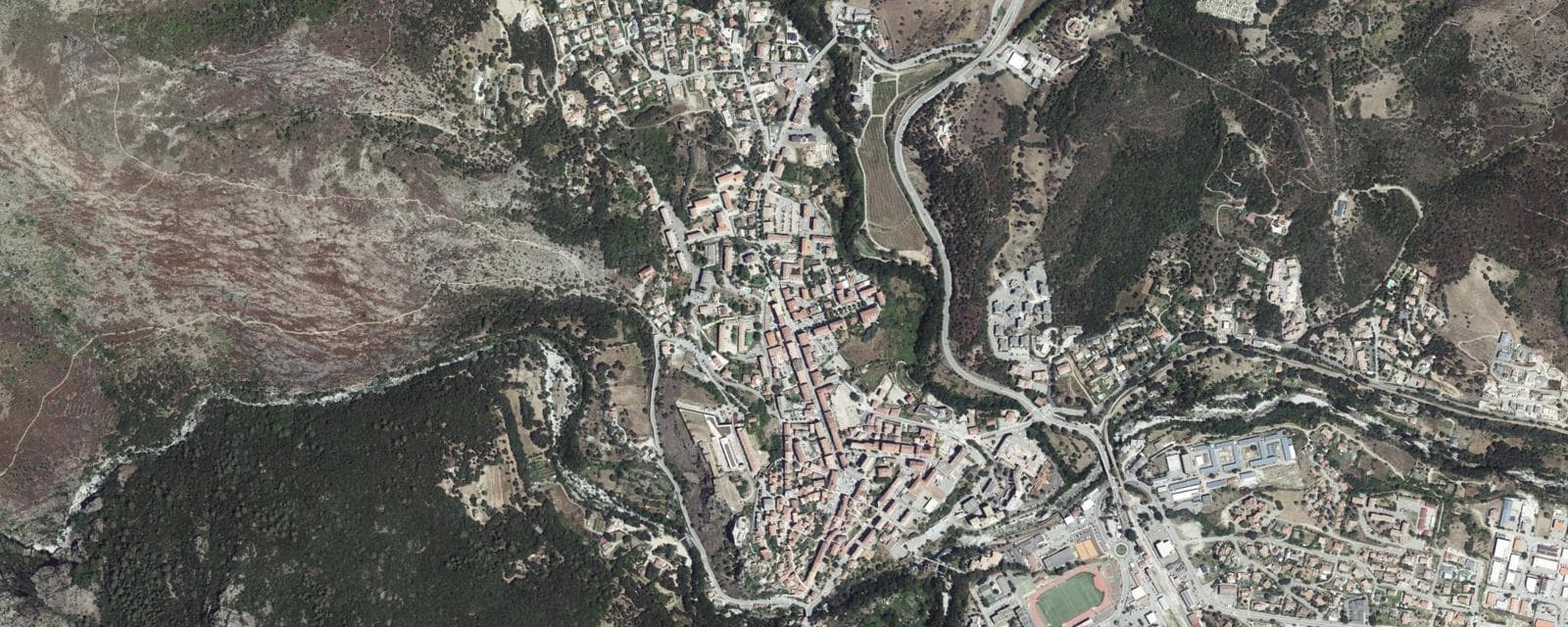 Vue aérienne de Corte (Haute-Corse)