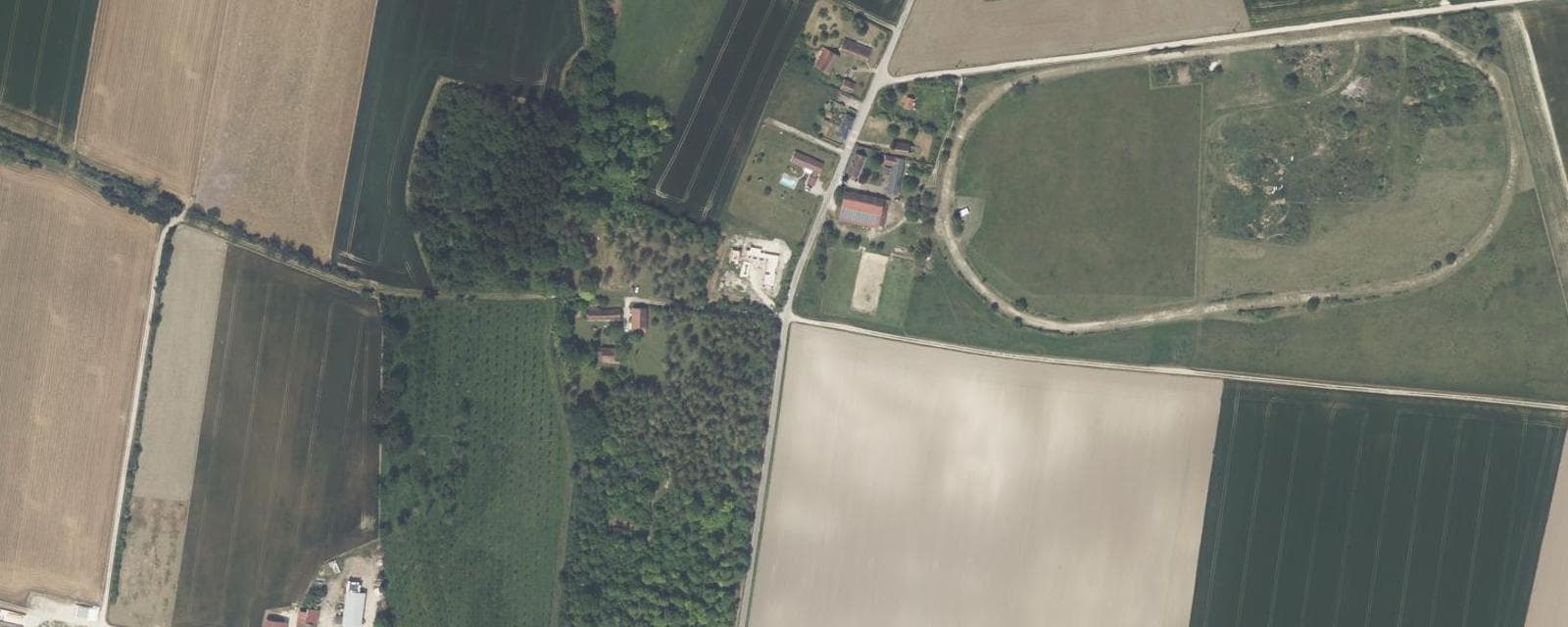 Vue aérienne de Cortrat (Loiret)