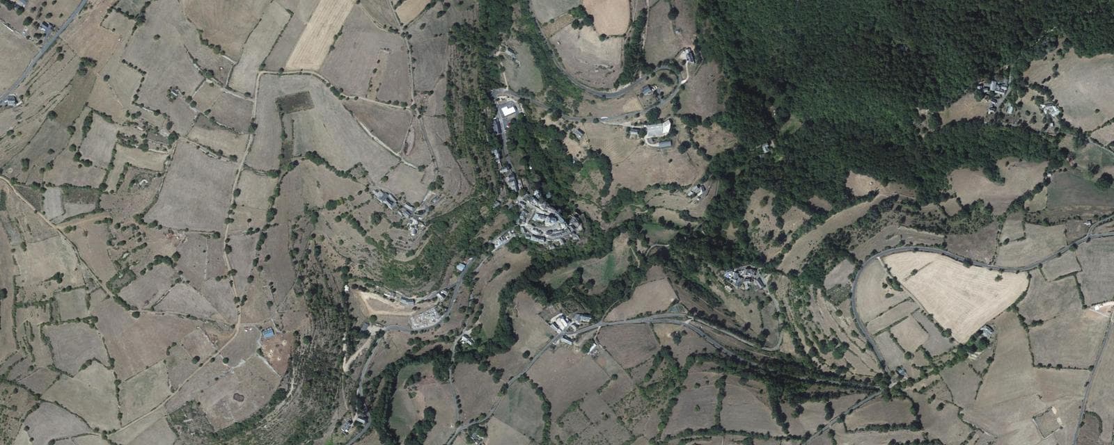 Vue aérienne de Coubisou (Aveyron)