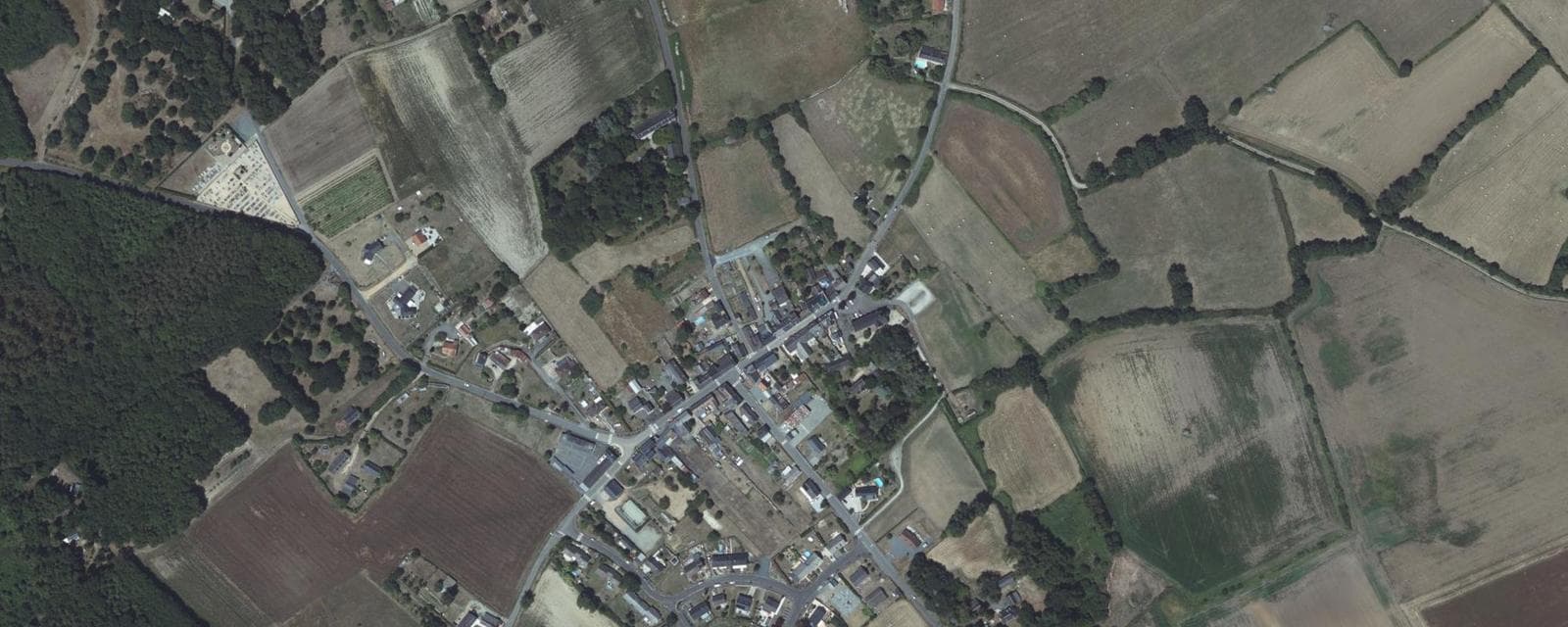 Vue aérienne de Coulongé (Sarthe)