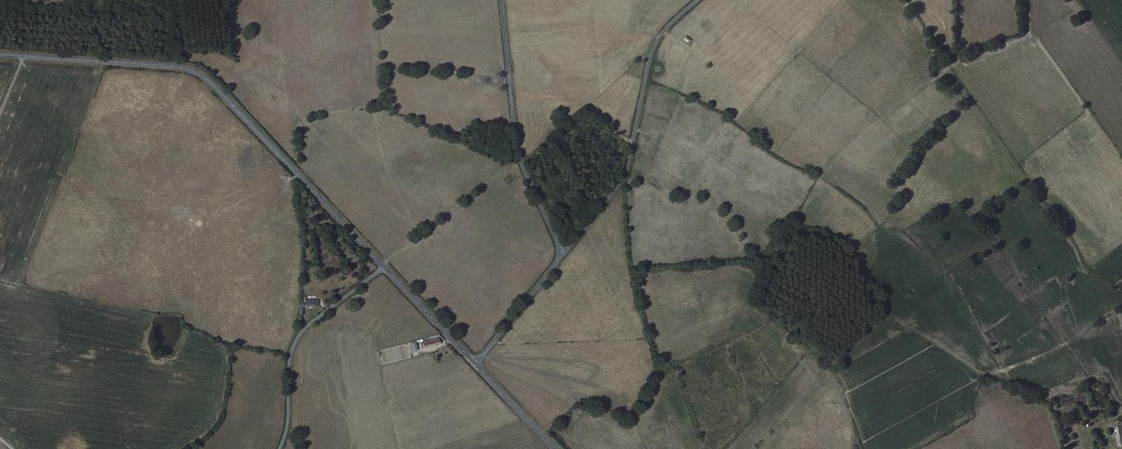 Vue aérienne de Courcelles-la-Forêt (Sarthe)