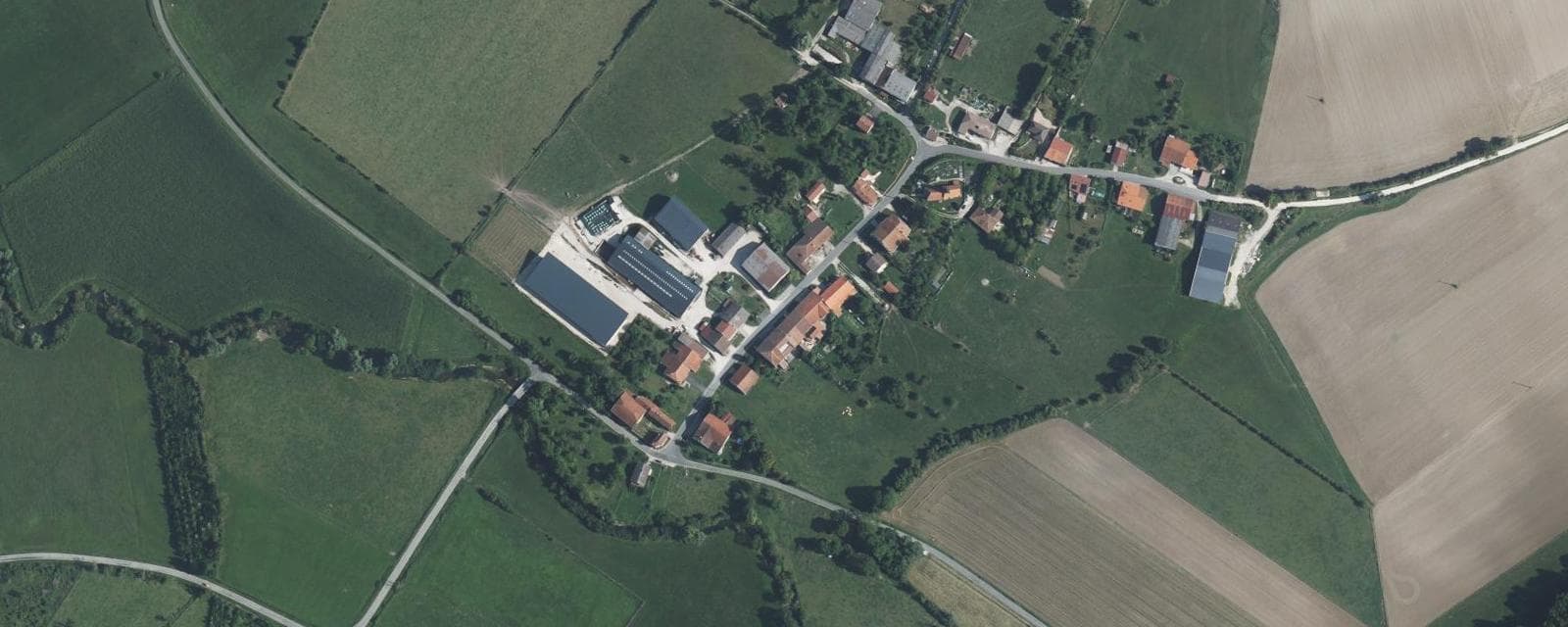 Vue aérienne de Courcelles-sur-Aire (Meuse)