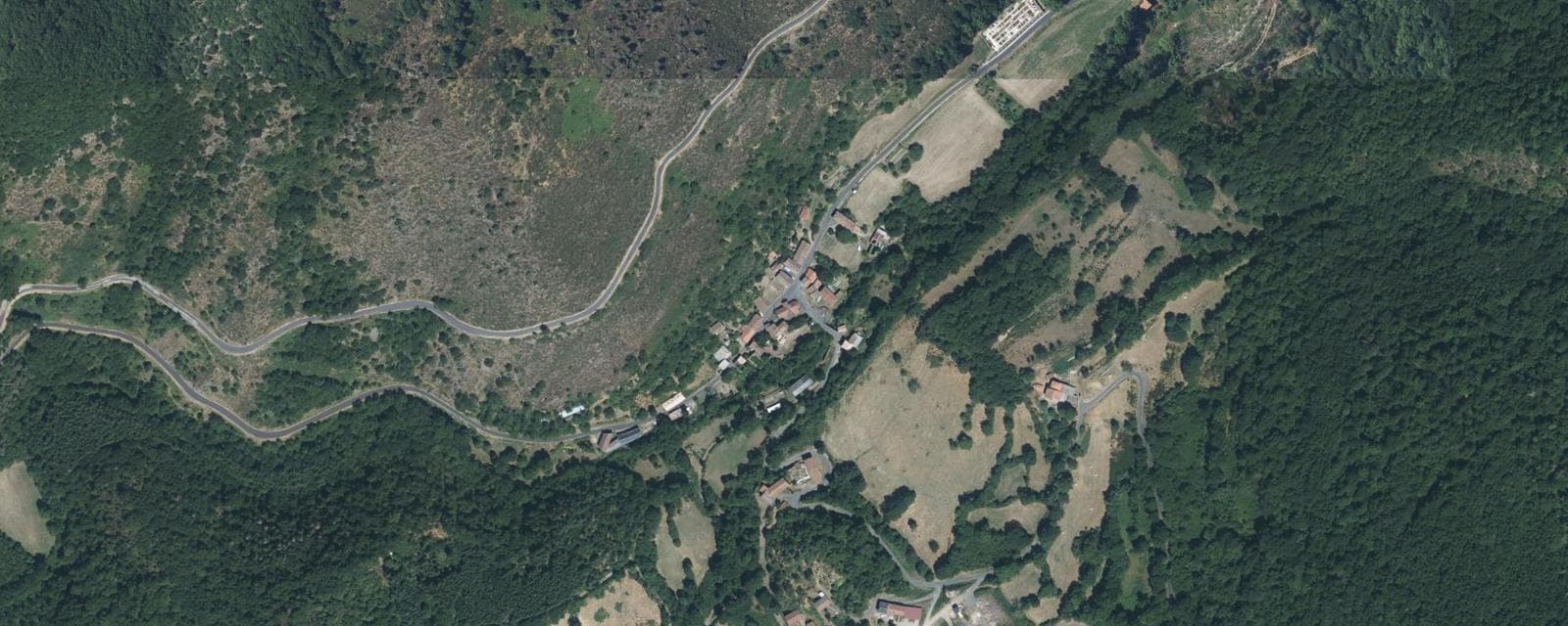 Vue aérienne de Cronce (Haute-Loire)