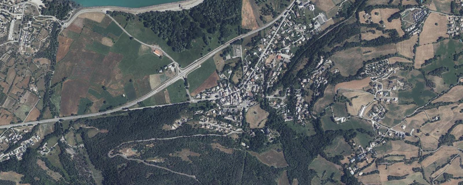 Vue aérienne de Crots (Hautes-Alpes)