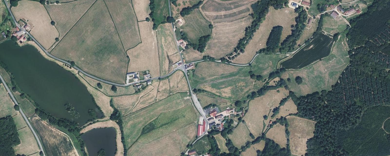 Vue aérienne de Cuzy (Saône-et-Loire)