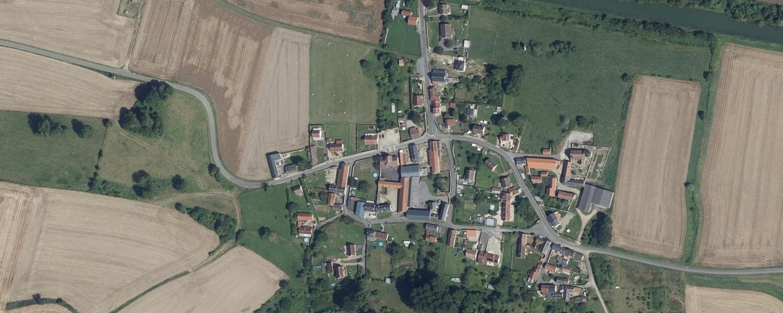 Vue aérienne de Cys-la-Commune (Aisne)