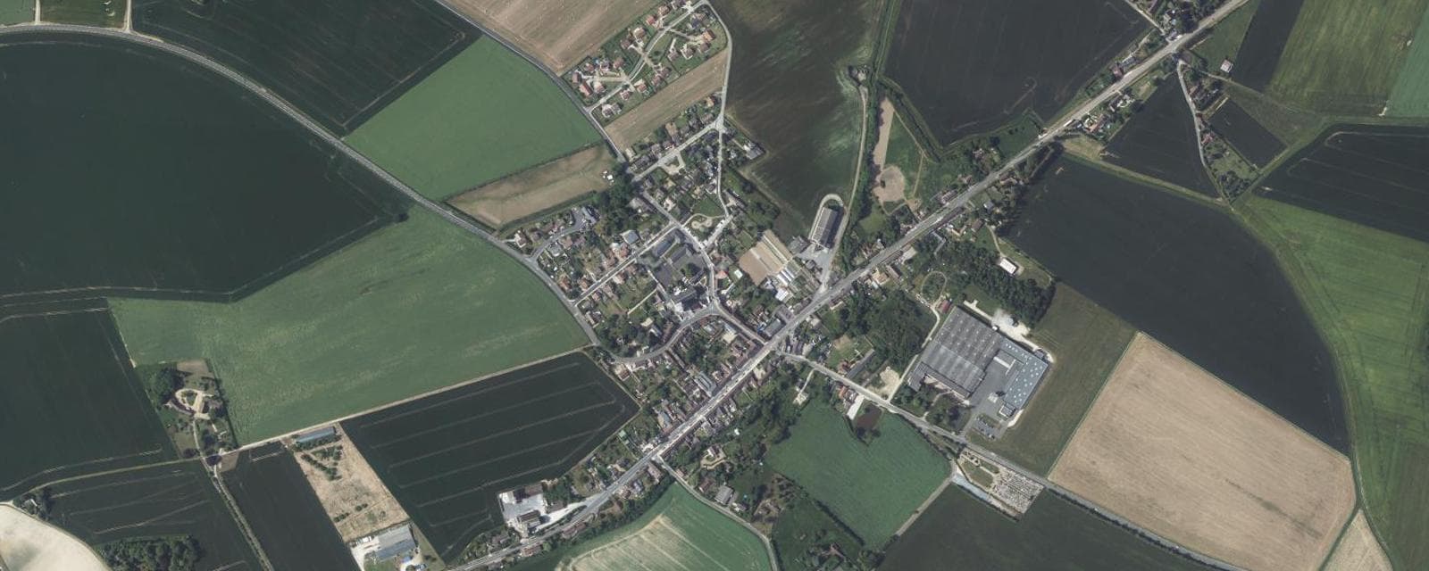 Vue aérienne de Digny (Eure-et-Loir)