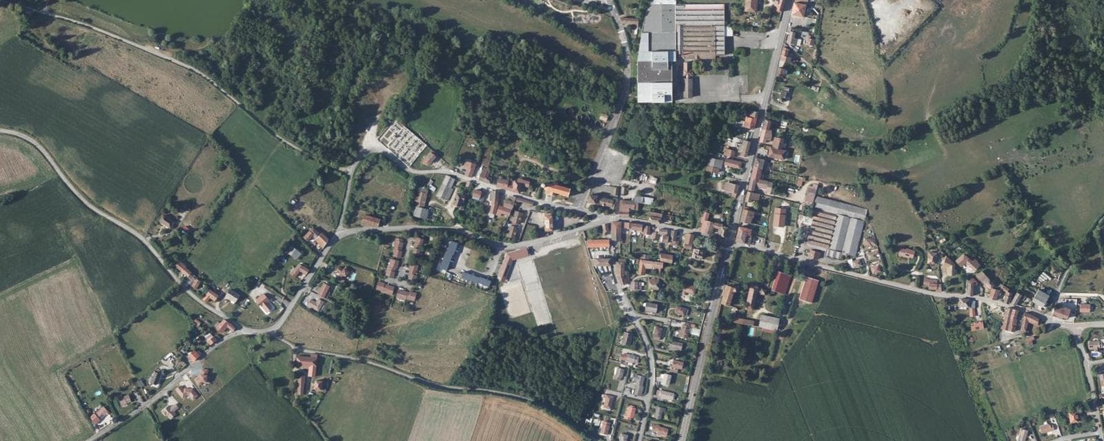 Vue aérienne de Eclose-Badinières (Isère)