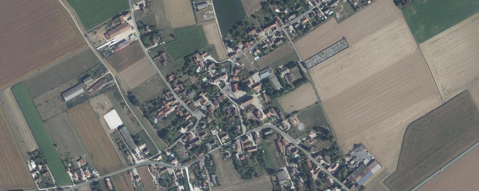 Vue aérienne de Esbarres (Côte-d'Or)
