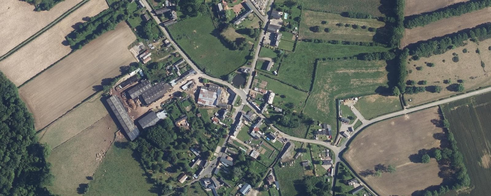 Vue aérienne de Escles-Saint-Pierre (Oise)
