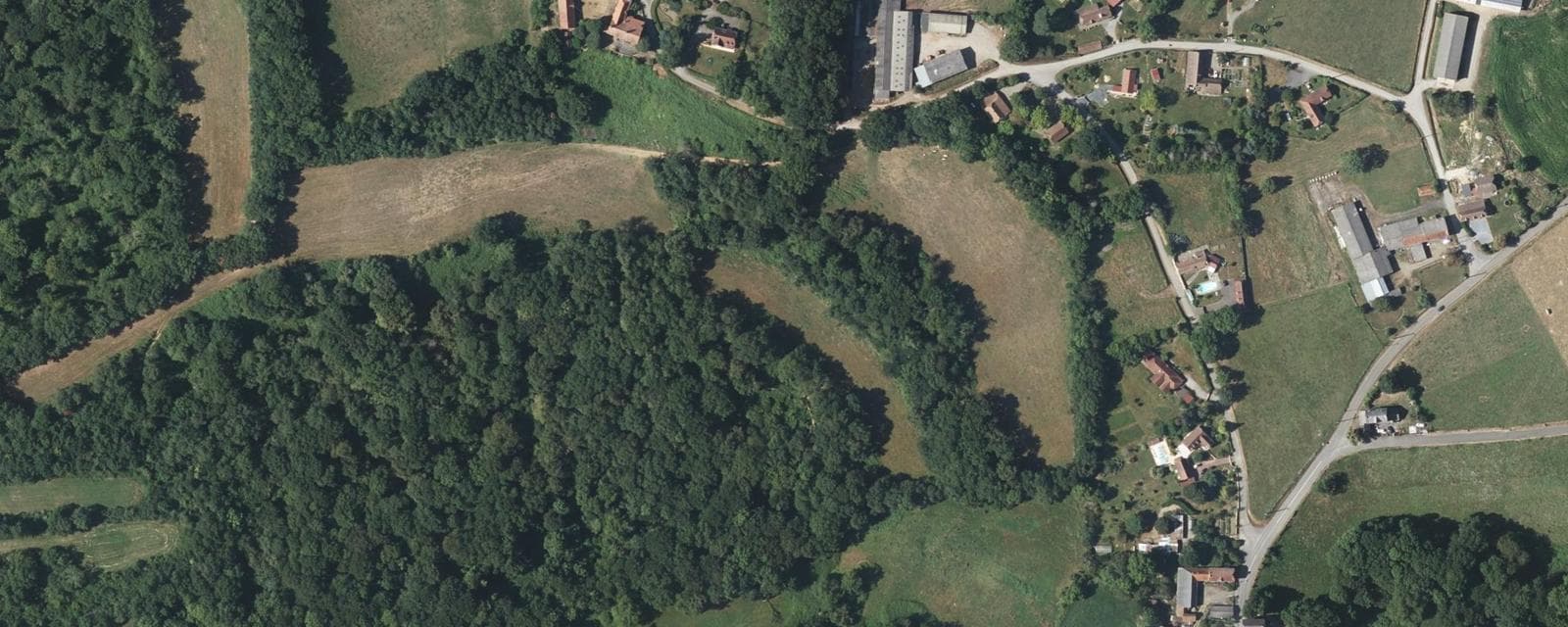 Vue aérienne de Escurès (Pyrénées-Atlantiques)