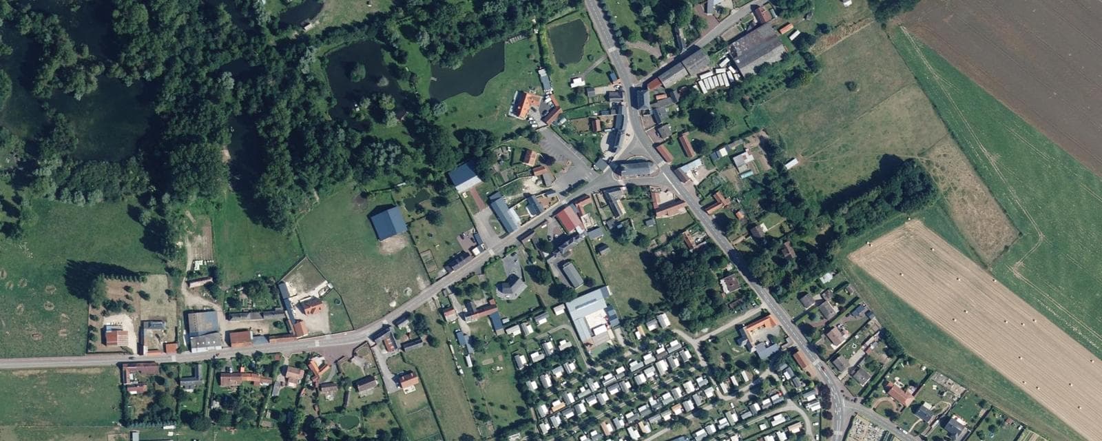 Vue aérienne de Estrébœuf (Somme)