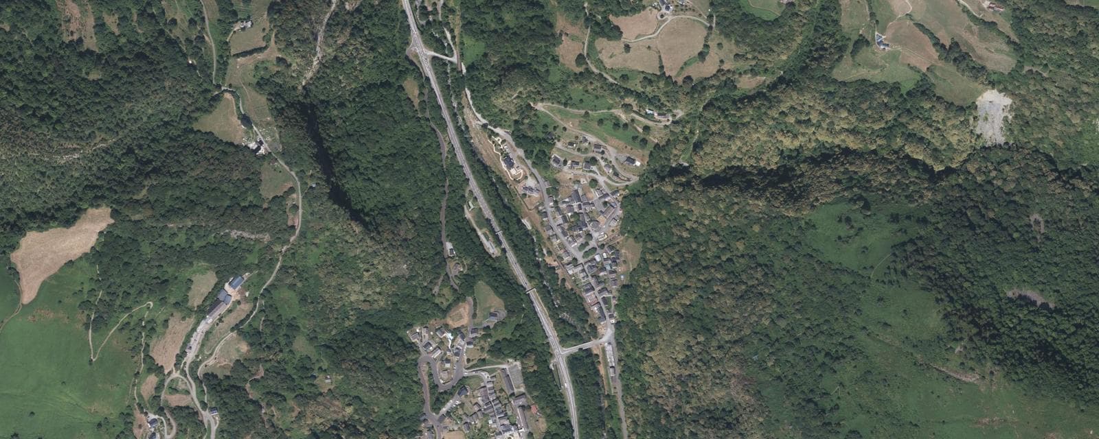 Vue aérienne de Etsaut (Pyrénées-Atlantiques)
