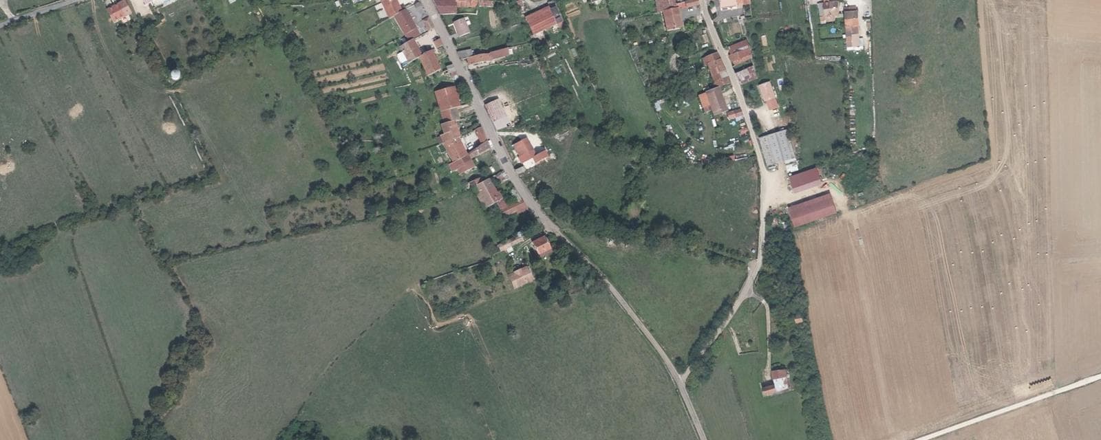 Vue aérienne de Fahy-lès-Autrey (Haute-Saône)
