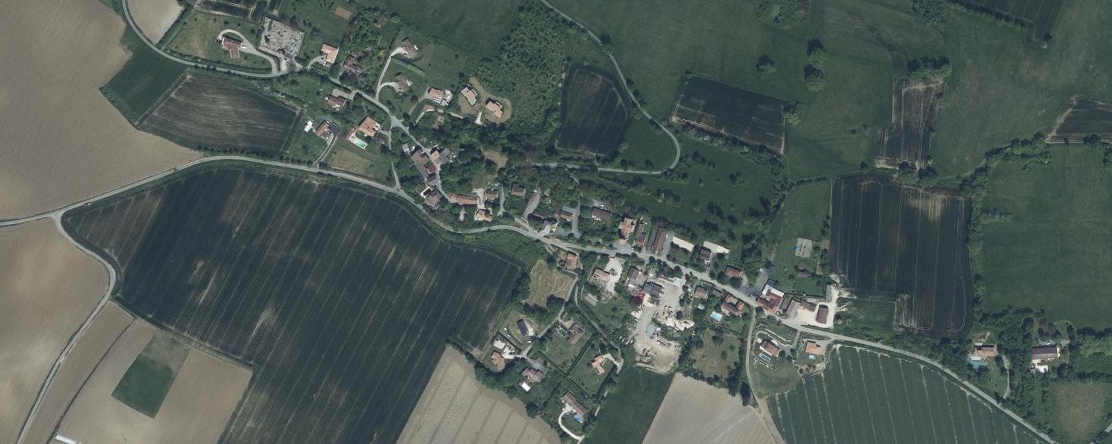 Vue aérienne de Fieux (Lot-et-Garonne)