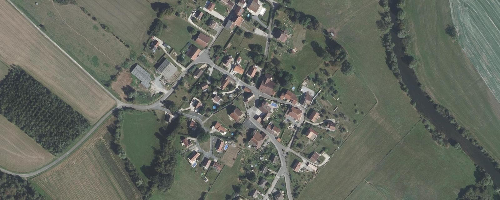 Vue aérienne de Flagey-Rigney (Doubs)