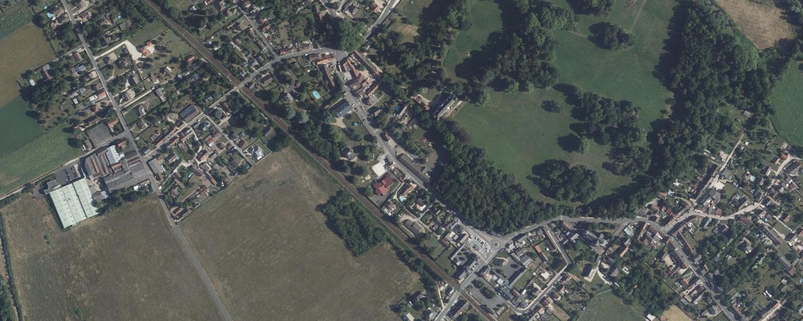 Vue aérienne de Foëcy (Cher)