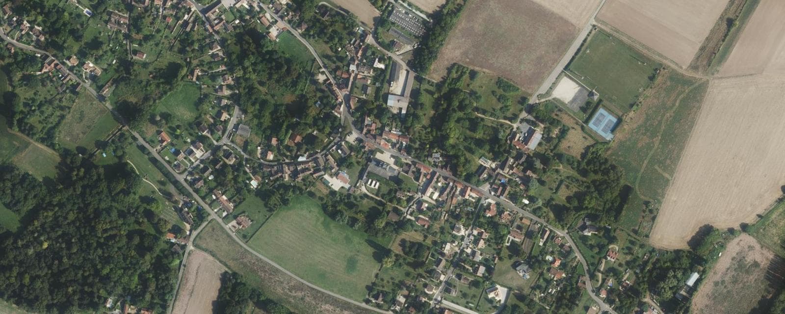 Vue aérienne de Fontenay-Saint-Père (Yvelines)