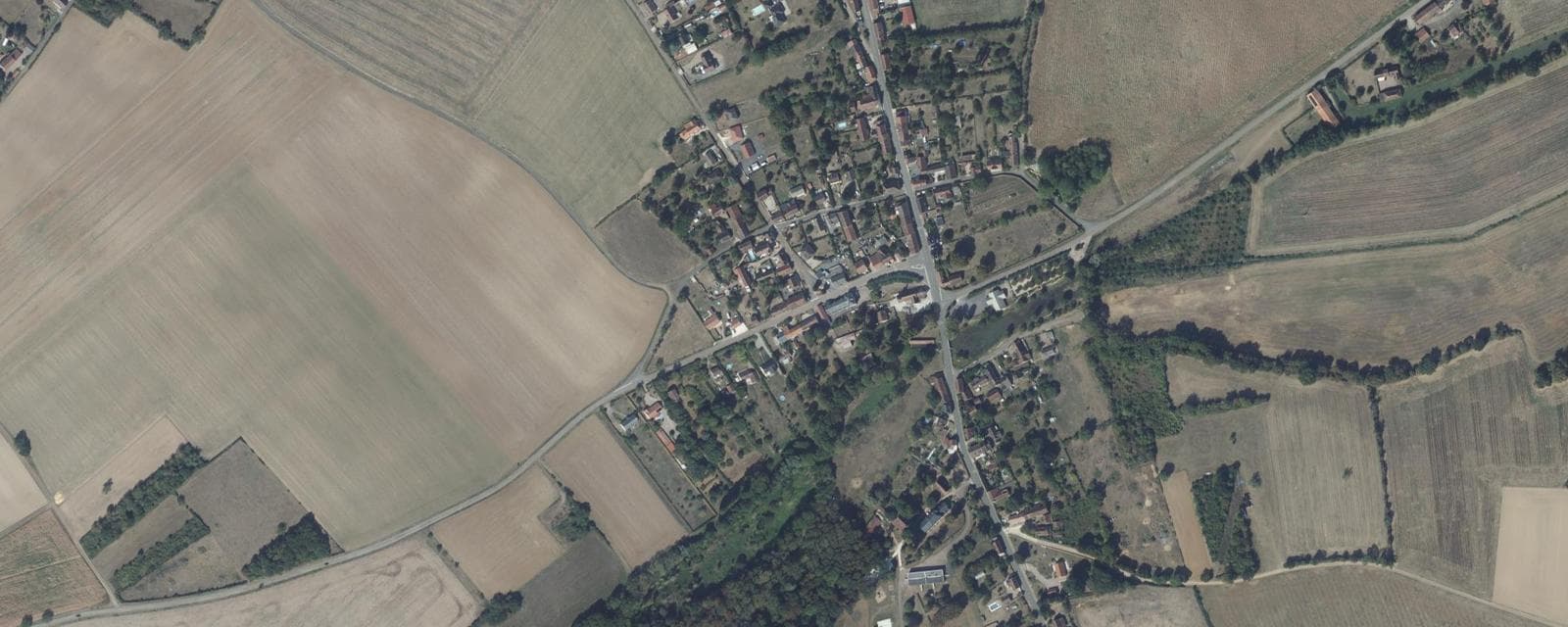 Vue aérienne de Garchy (Nièvre)