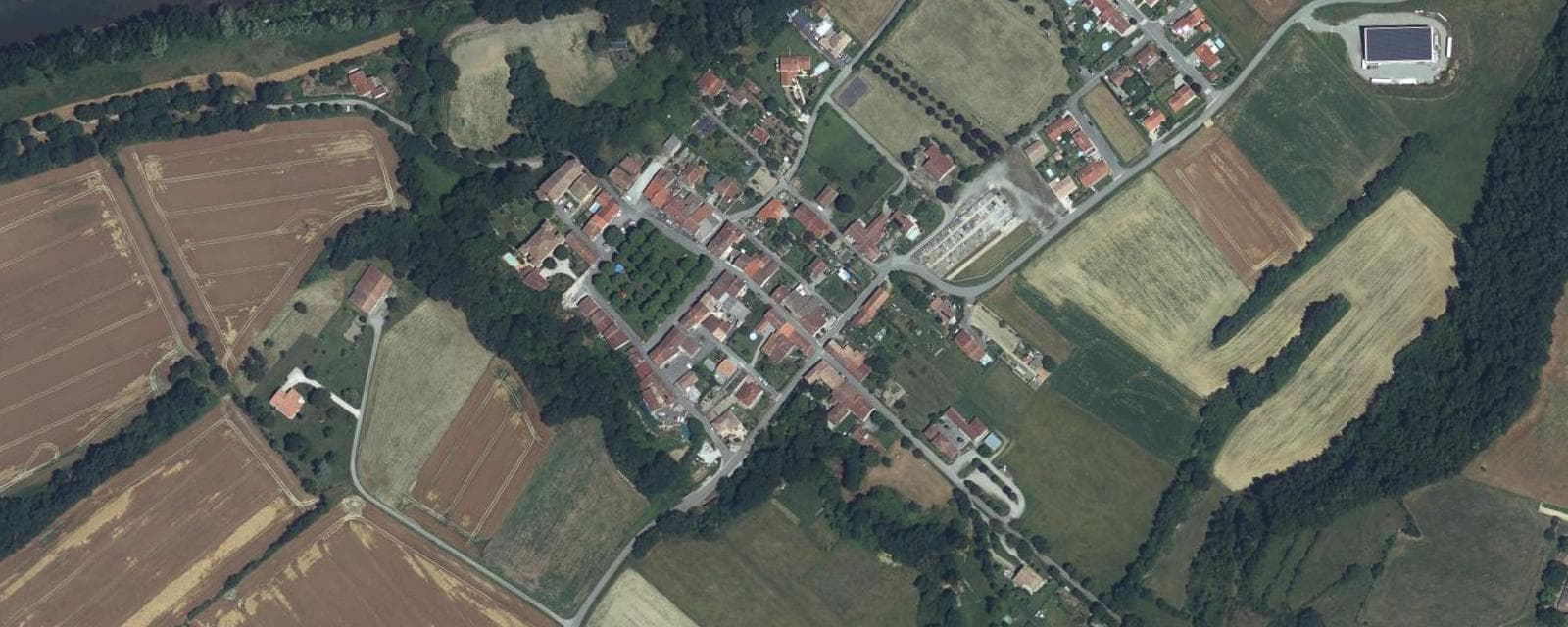 Vue aérienne de Gensac-sur-Garonne (Haute-Garonne)