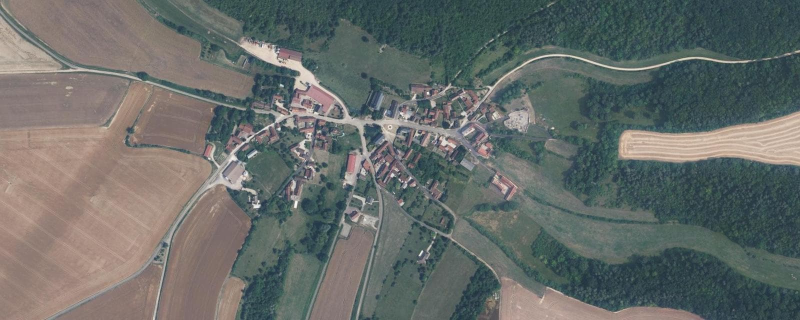 Vue aérienne de Gland (Yonne)