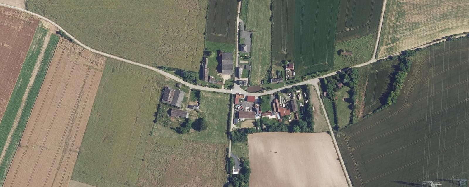 Vue aérienne de Gouy-les-Groseillers (Oise)