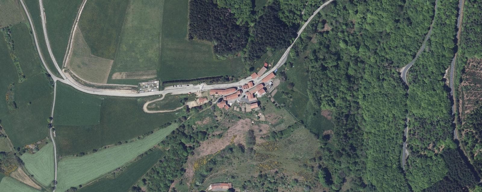 Vue aérienne de Graix (Loire)