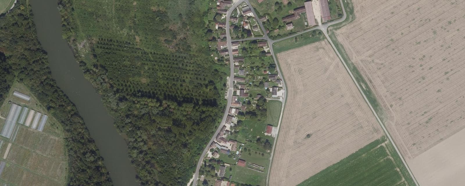Vue aérienne de Grisy-sur-Seine (Seine-et-Marne)