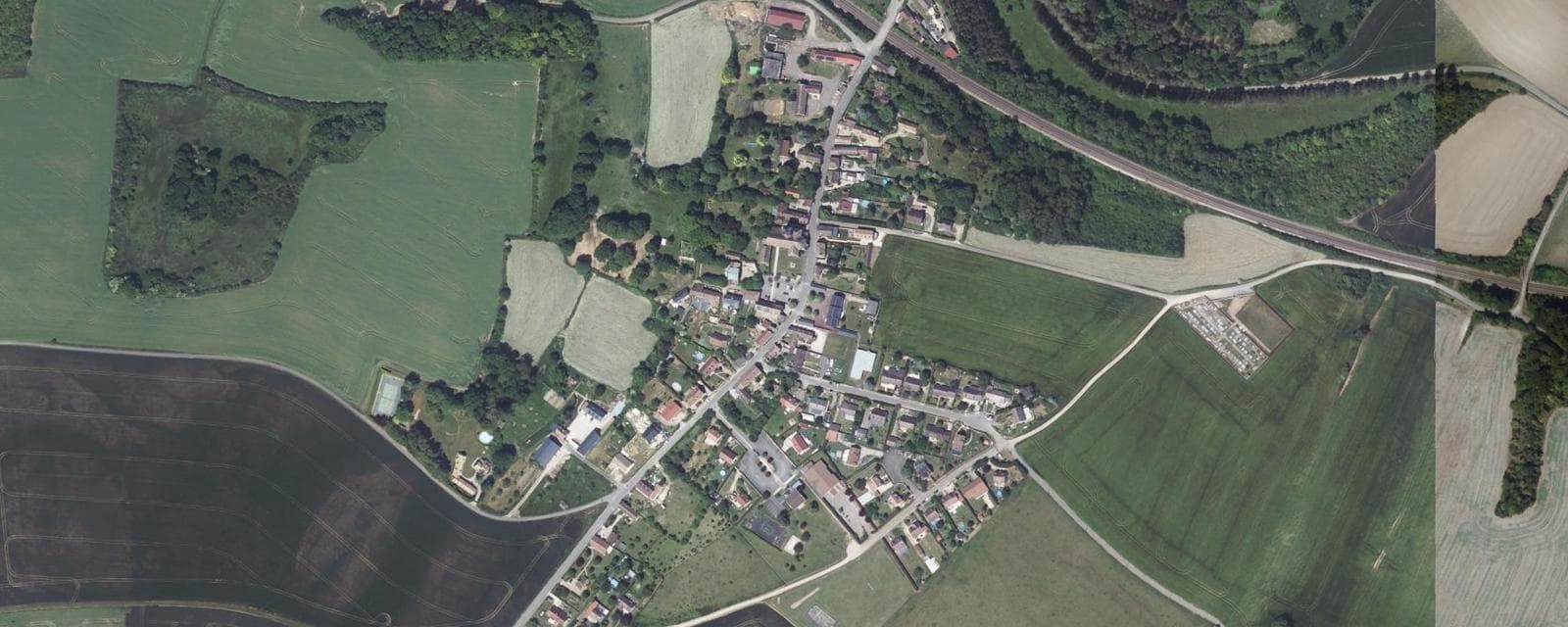 Vue aérienne de Guainville (Eure-et-Loir)