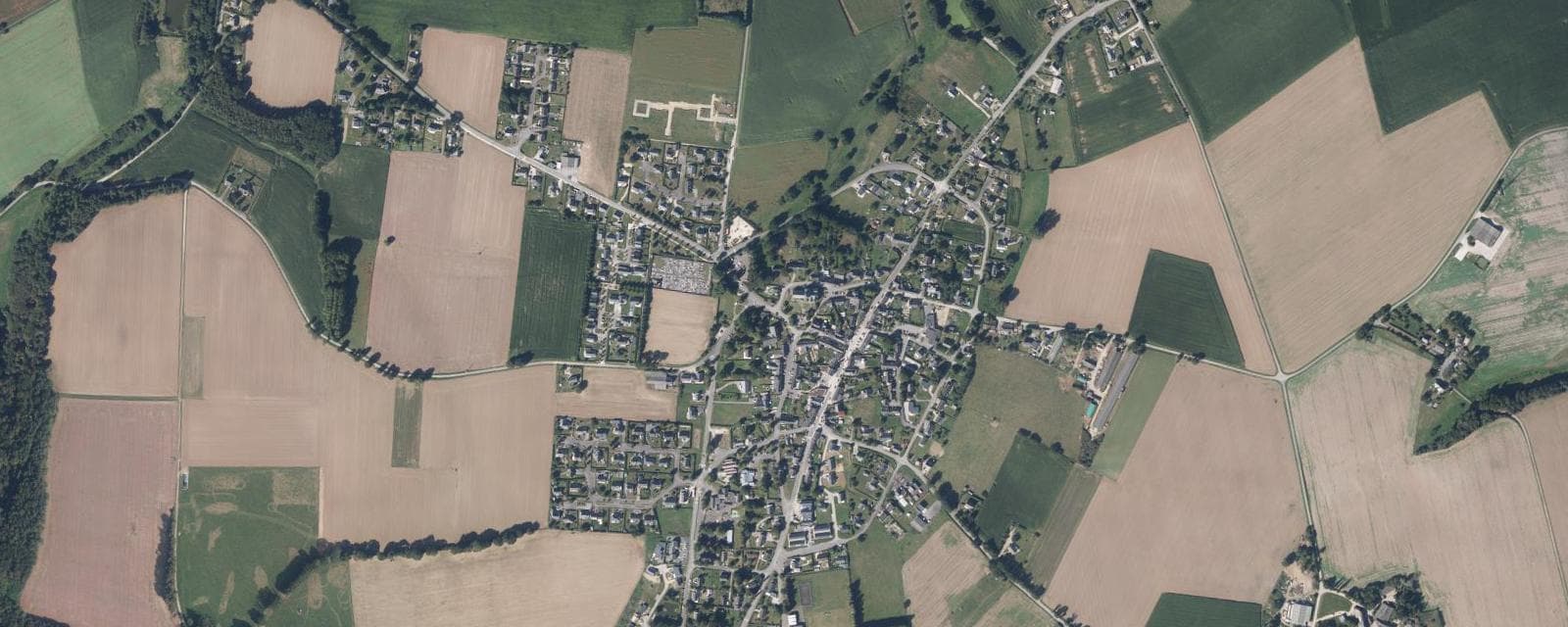 Vue aérienne de Guégon (Morbihan)
