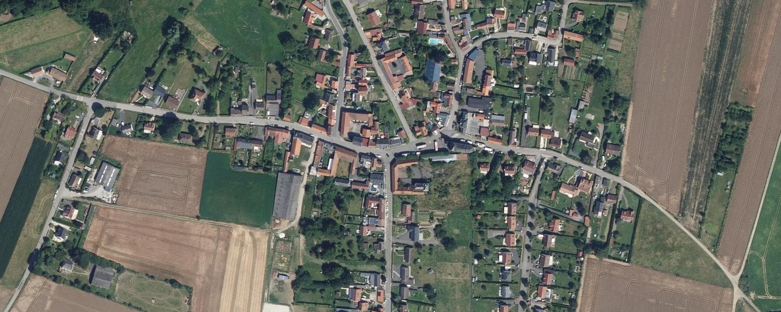 Vue aérienne de Hailles (Somme)