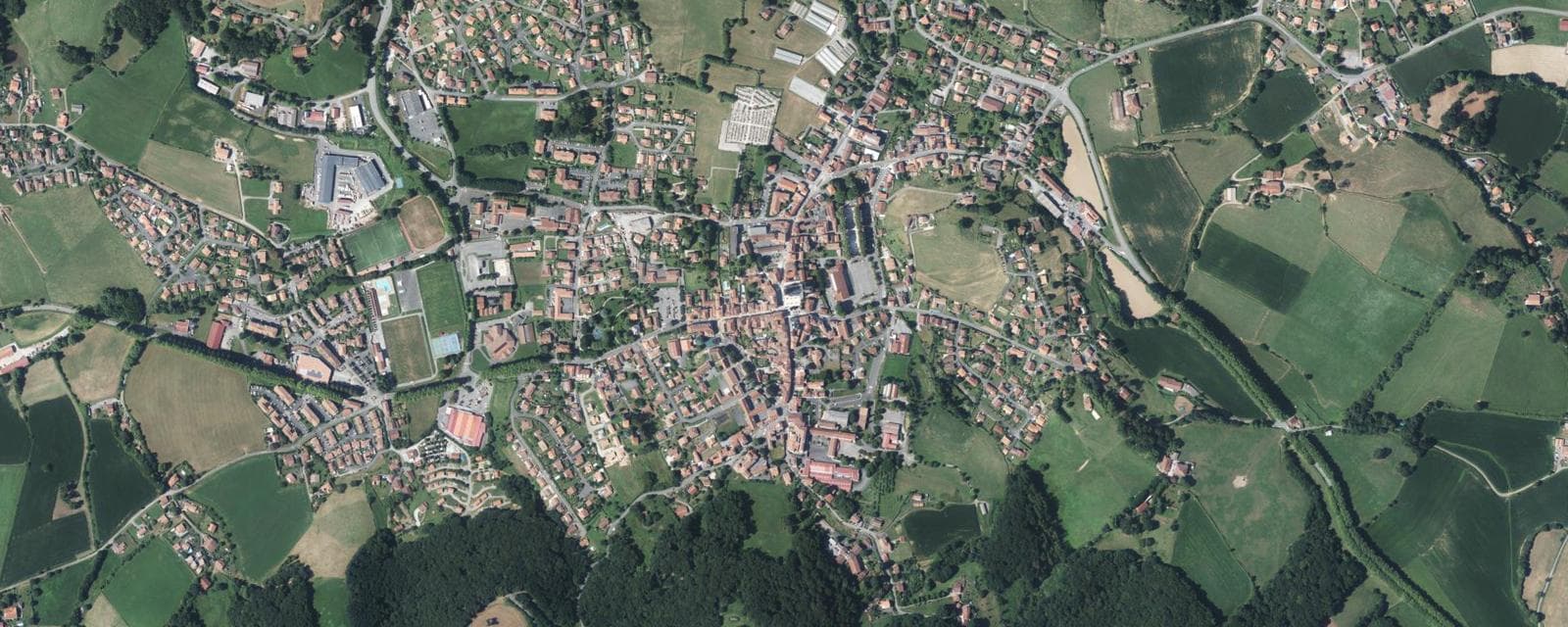 Vue aérienne de Hasparren (Pyrénées-Atlantiques)