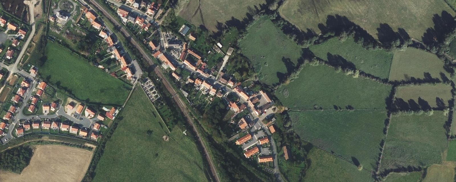 Vue aérienne de Hesdigneul-lès-Boulogne (Pas-de-Calais)