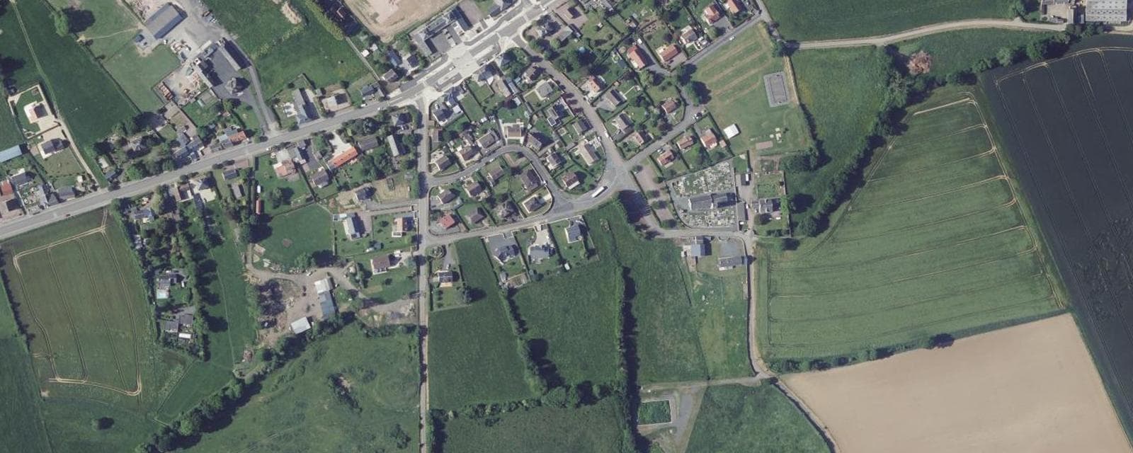 Vue aérienne de Hottot-les-Bagues (Calvados)