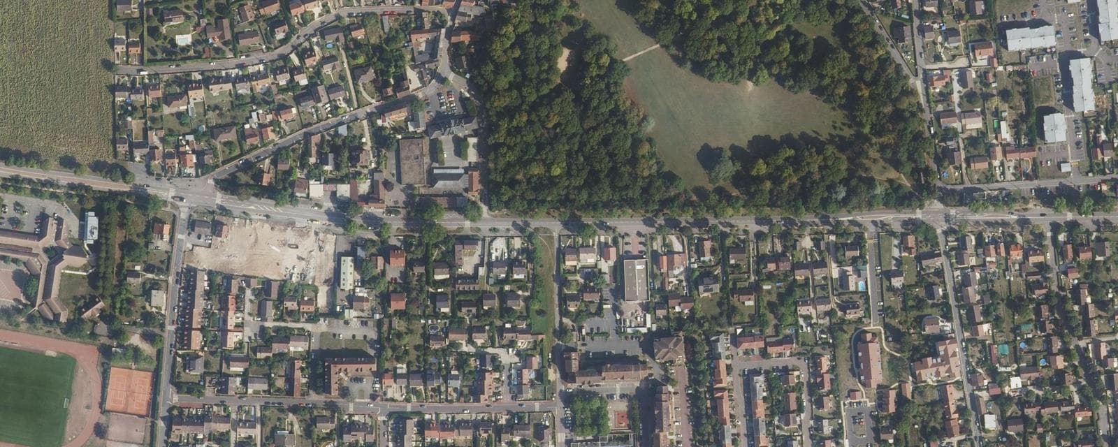 Vue aérienne de Issou (Yvelines)