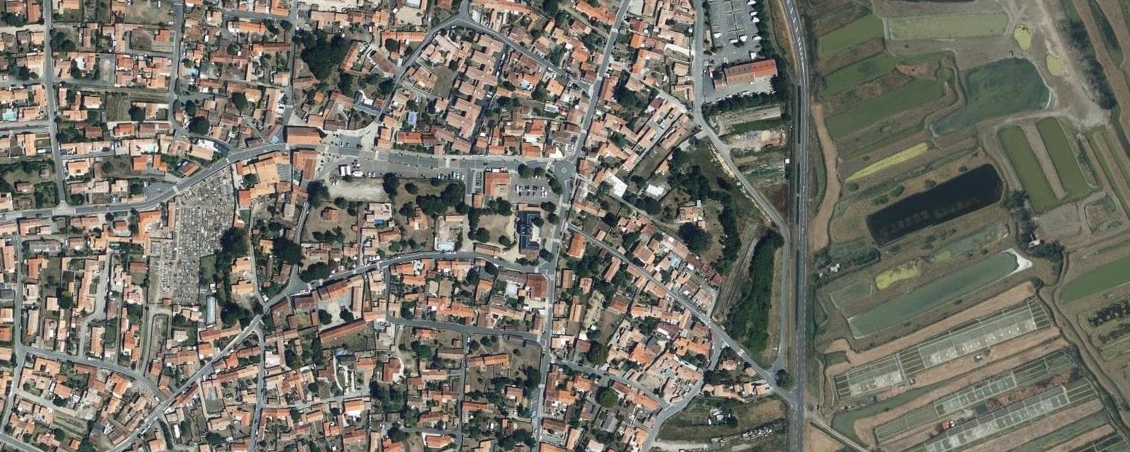 Vue aérienne de L'Épine (Vendée)