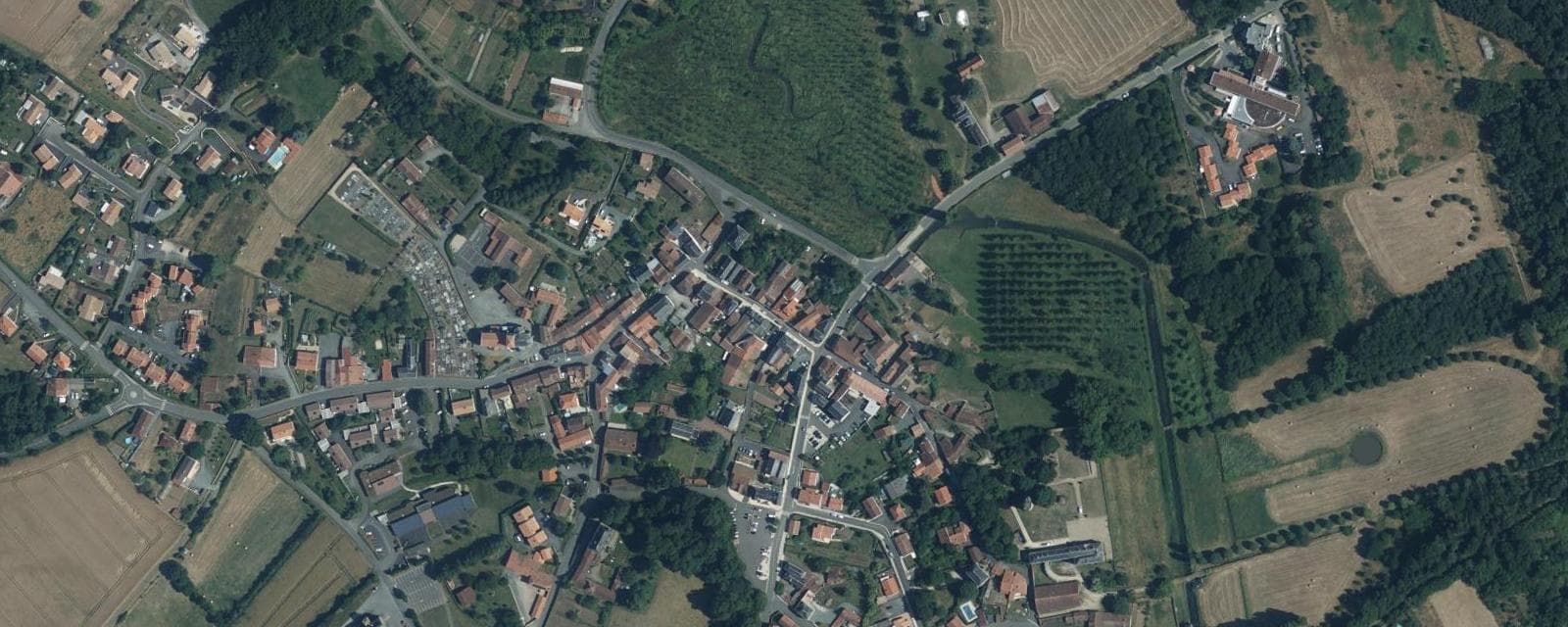 Vue aérienne de L'Hermenault (Vendée)