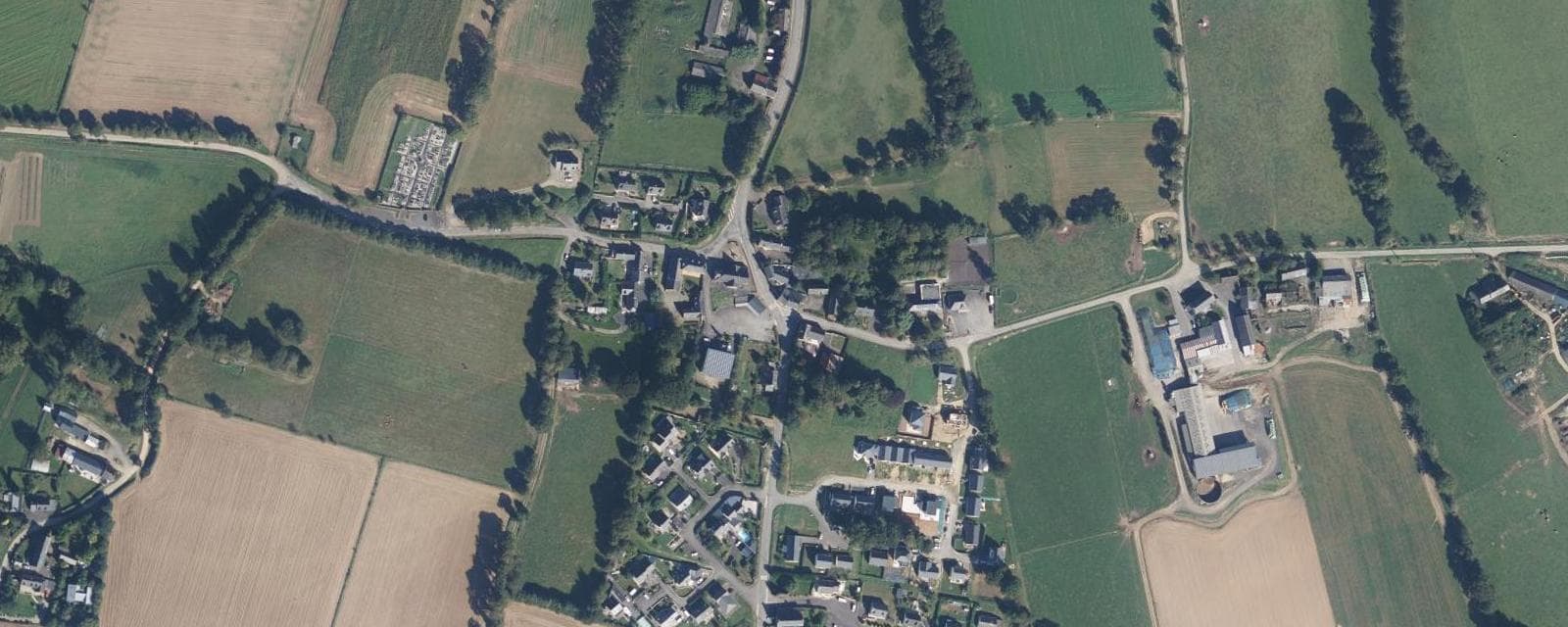 Vue aérienne de La Chapelle-Saint-Aubert (Ille-et-Vilaine)