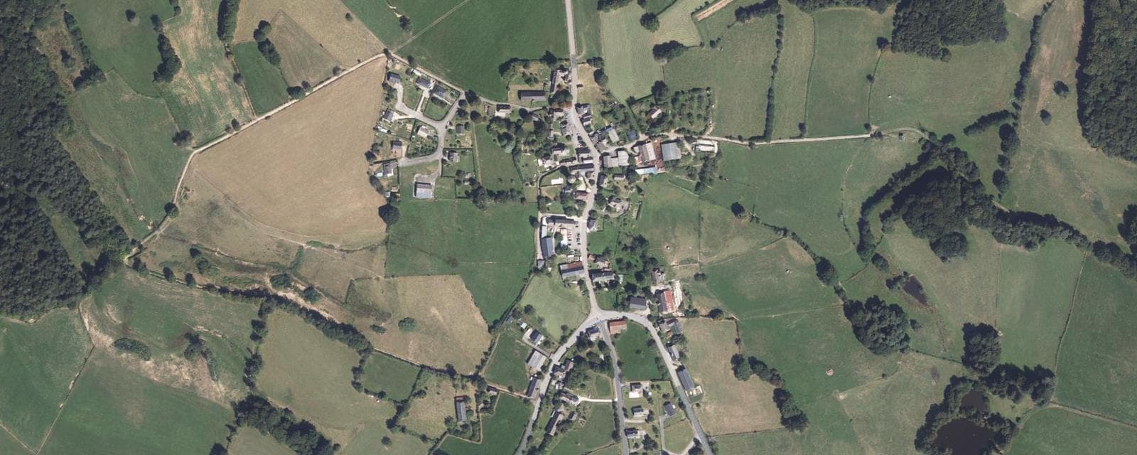 Vue aérienne de La Chapelle-Saint-Géraud (Corrèze)