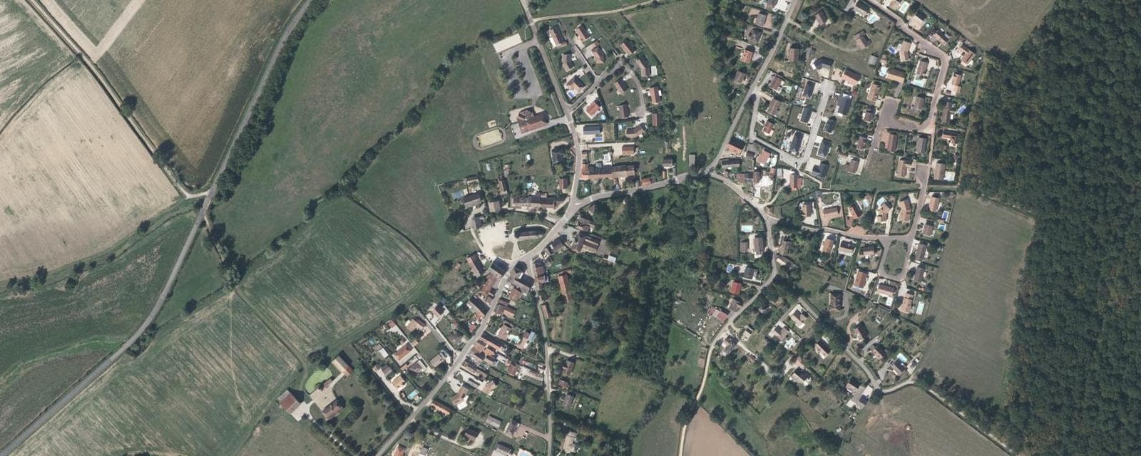 Vue aérienne de La Charmée (Saône-et-Loire)