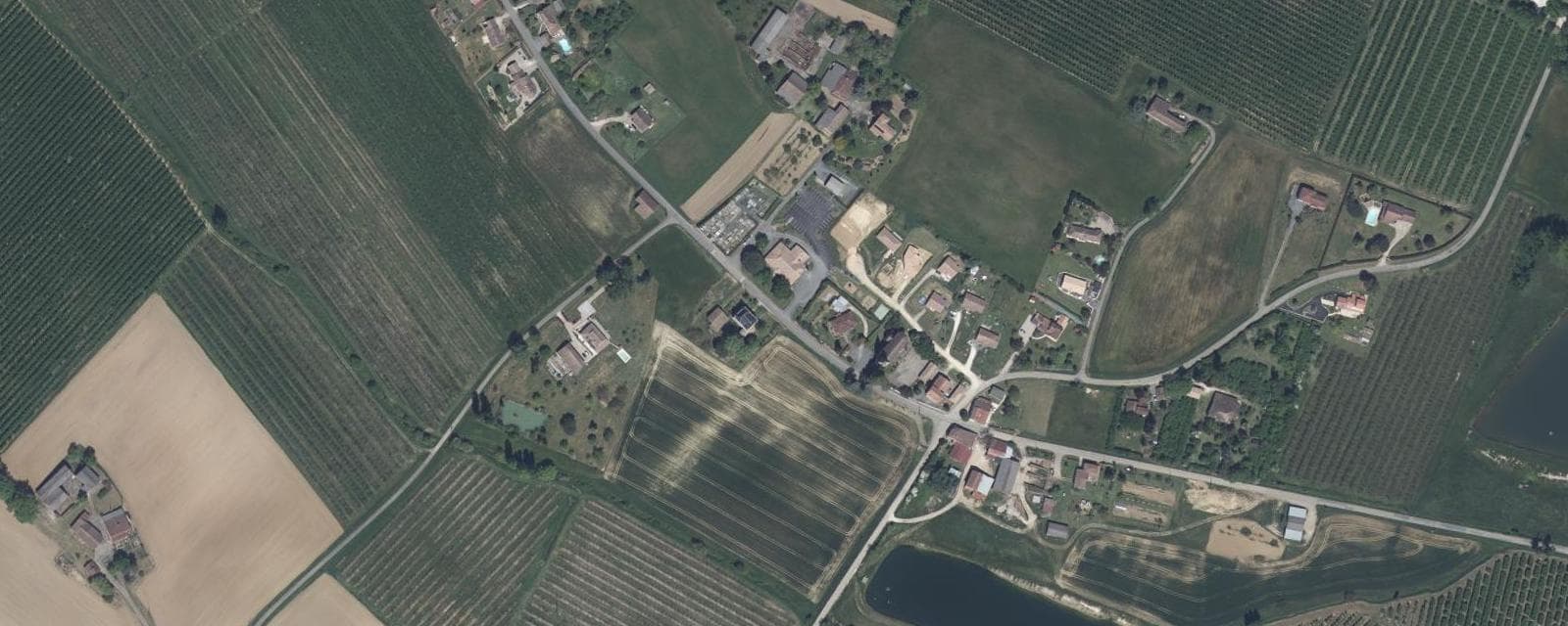 Vue aérienne de Labretonie (Lot-et-Garonne)