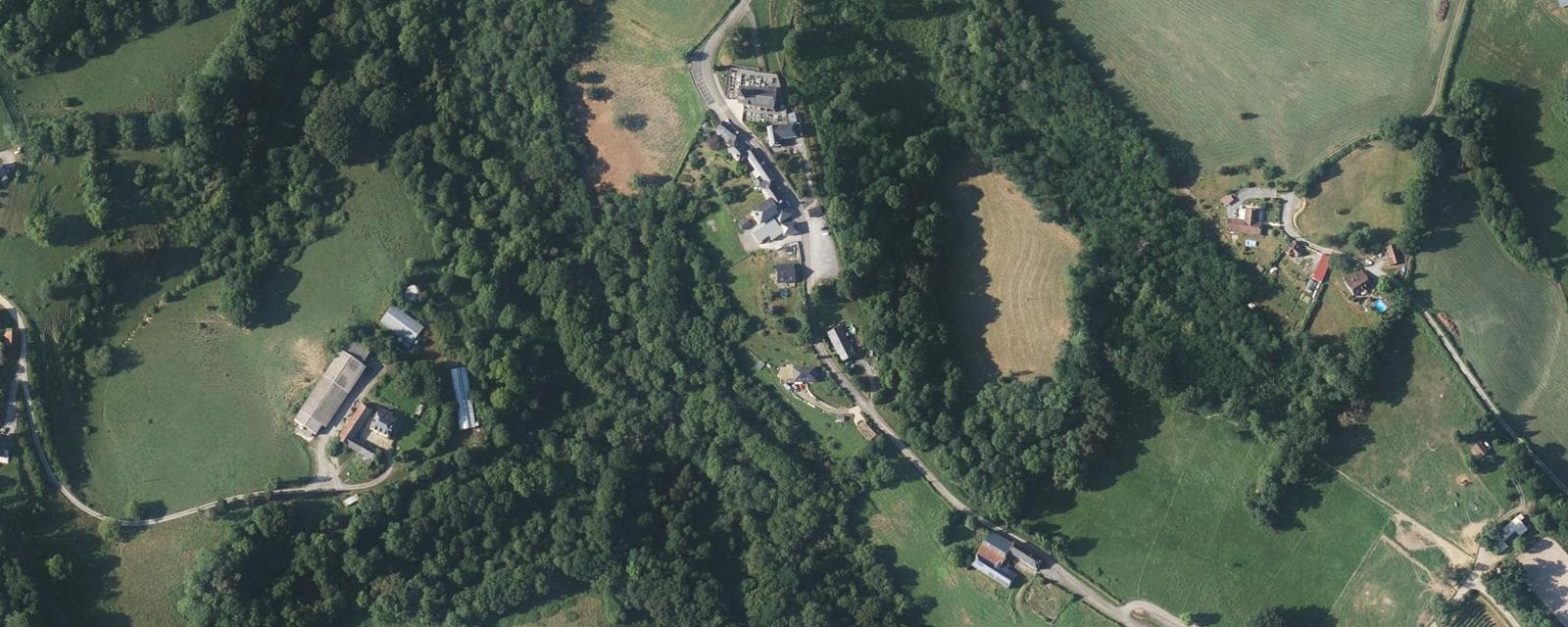 Vue aérienne de Lasseubetat (Pyrénées-Atlantiques)