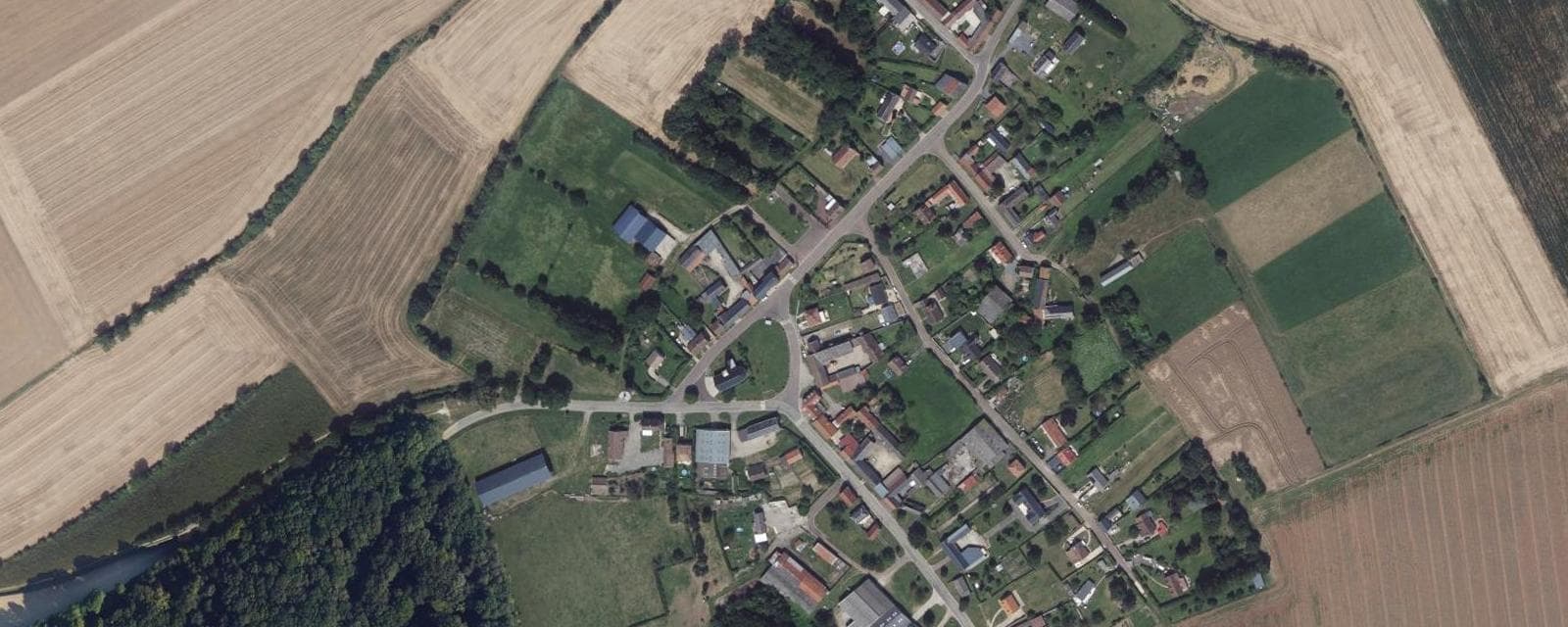Vue aérienne de Lawarde-Mauger-l'Hortoy (Somme)
