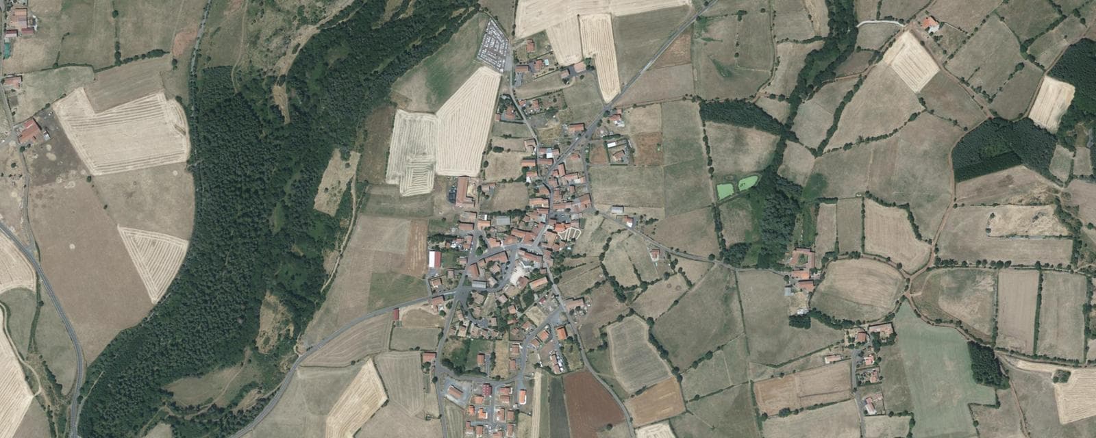 Vue aérienne de Le Brignon (Haute-Loire)