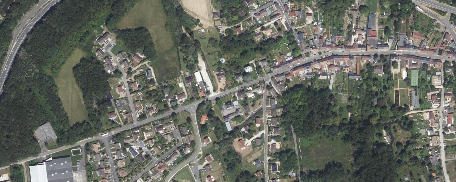Vue aérienne de Le Gué-de-Longroi (Eure-et-Loir)